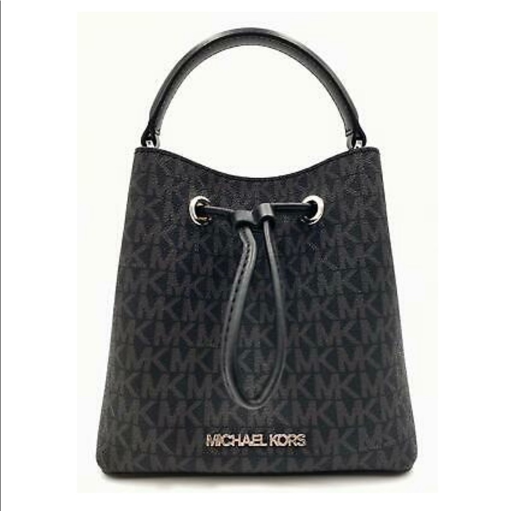 💫Michael Kors Small Crossbody Black Signature bag